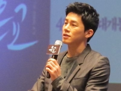 더블클릭을 하시면 이미지를 수정할 수 있습니다
